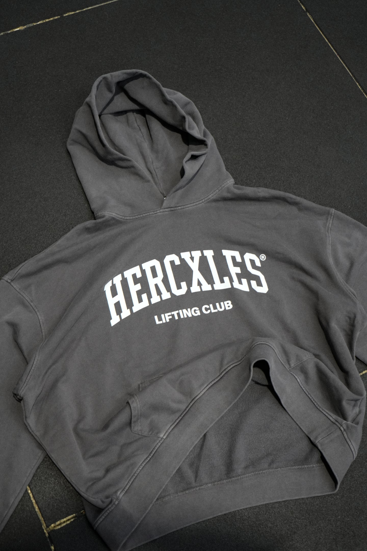 HERCXLES Lifting Club Vintage Wash Boxy Hoodie - Dark Grey gym flat detail
