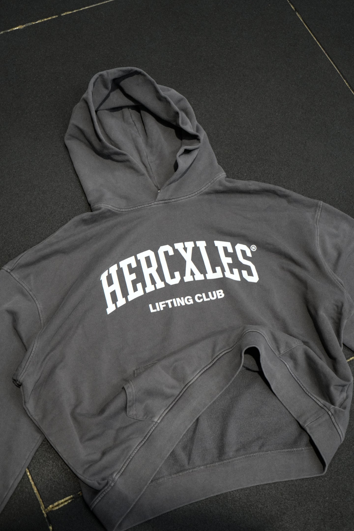 HERCXLES Lifting Club Vintage Wash Boxy Hoodie - Dark Grey gym flat detail