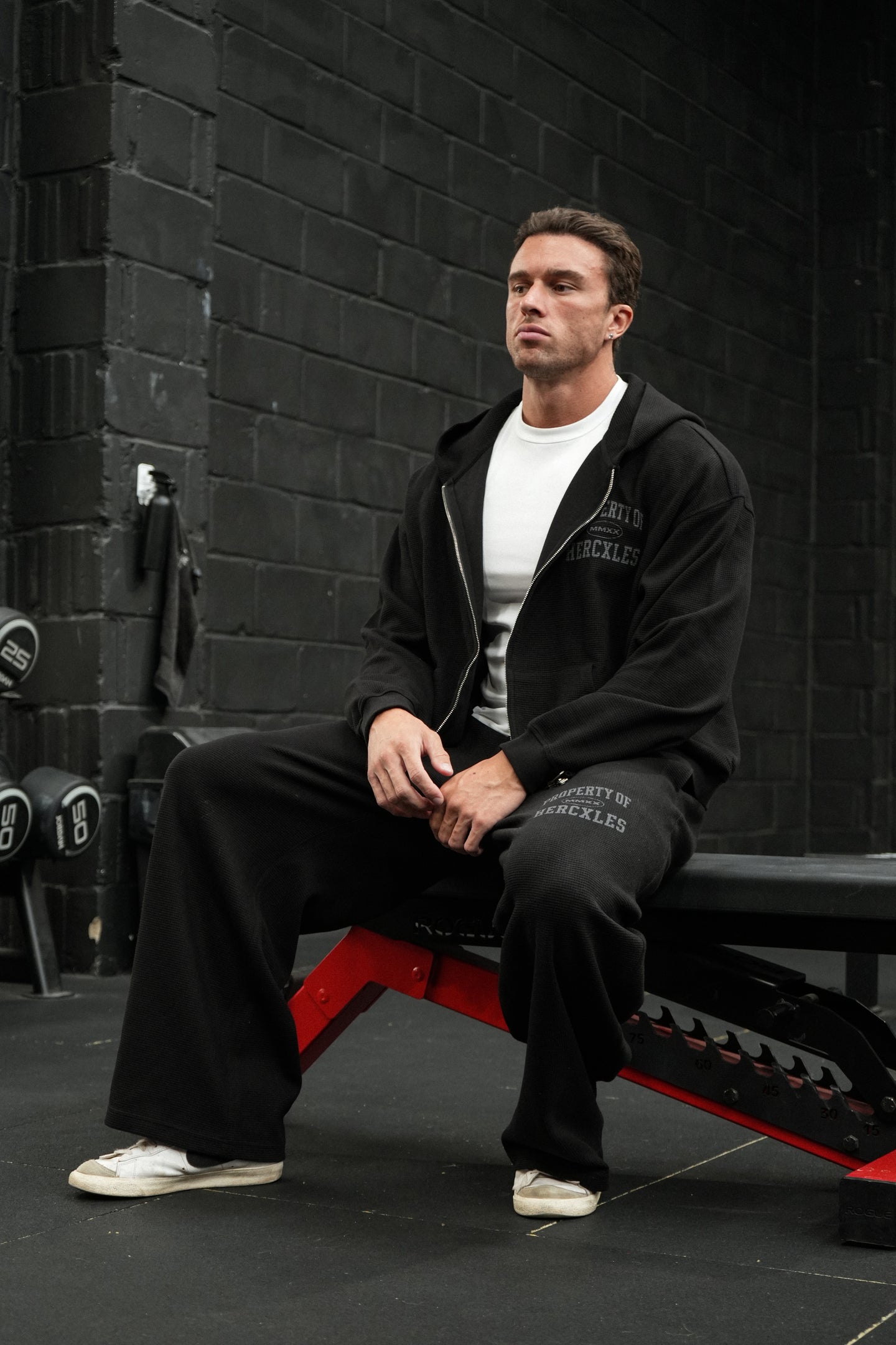 HERCXLES Property Of Waffle Barrel Leg Sweatpants - Black seated model full set