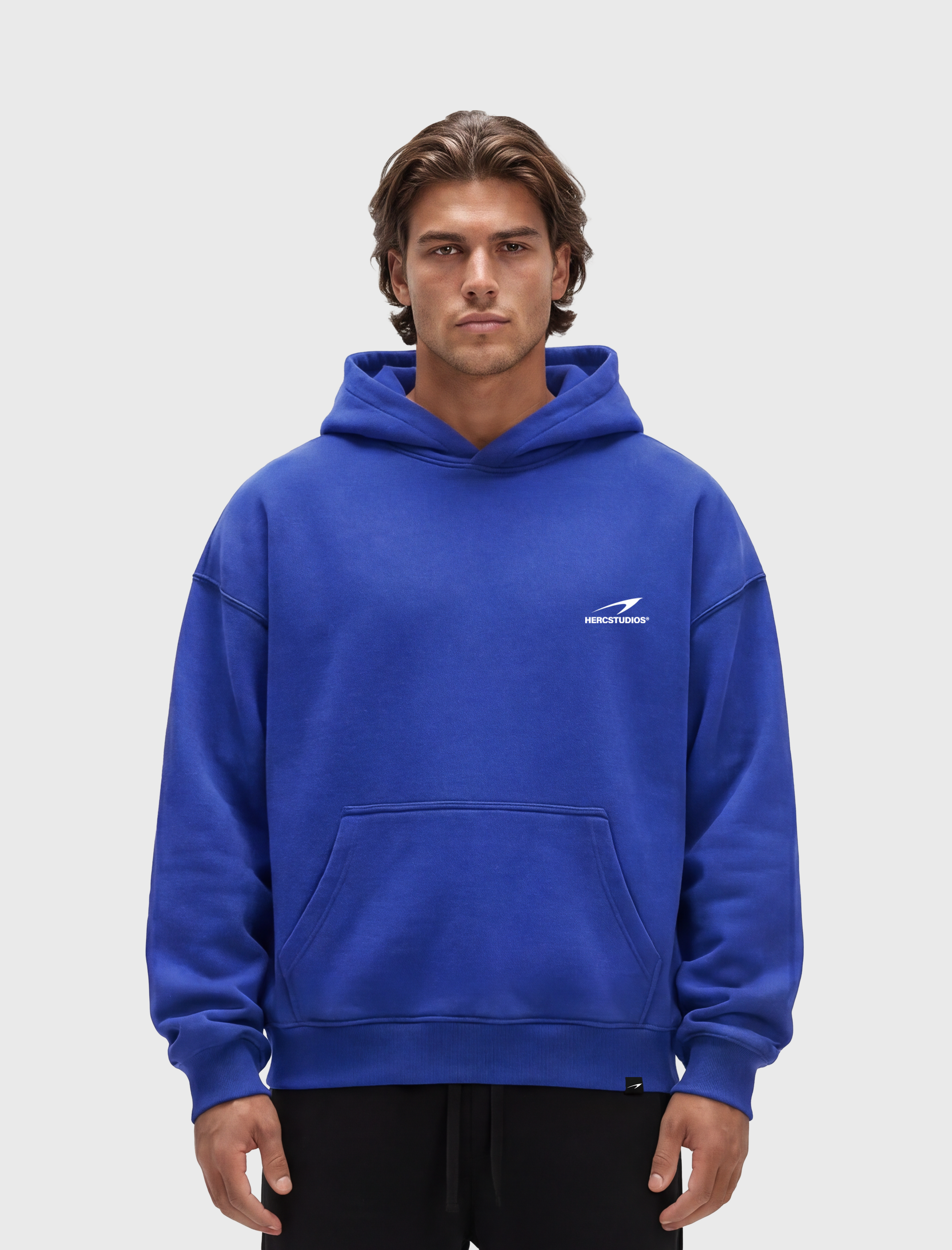 HERCSTUDIOS Hoodie - Klein Blue model front