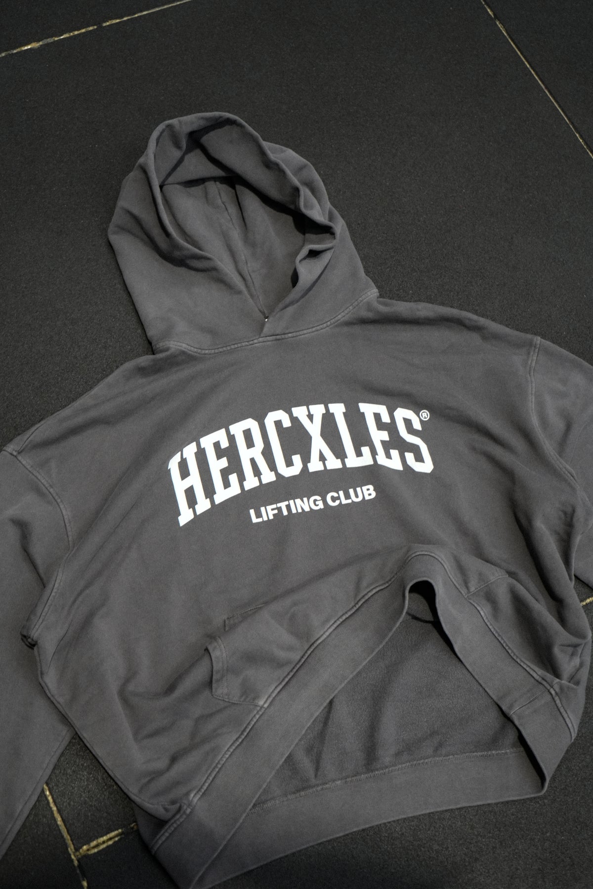 HERCXLES Lifting Club Vintage Wash Boxy Hoodie - Dark Grey gym flat detail
